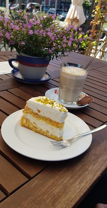 Café Sahnehäubchen